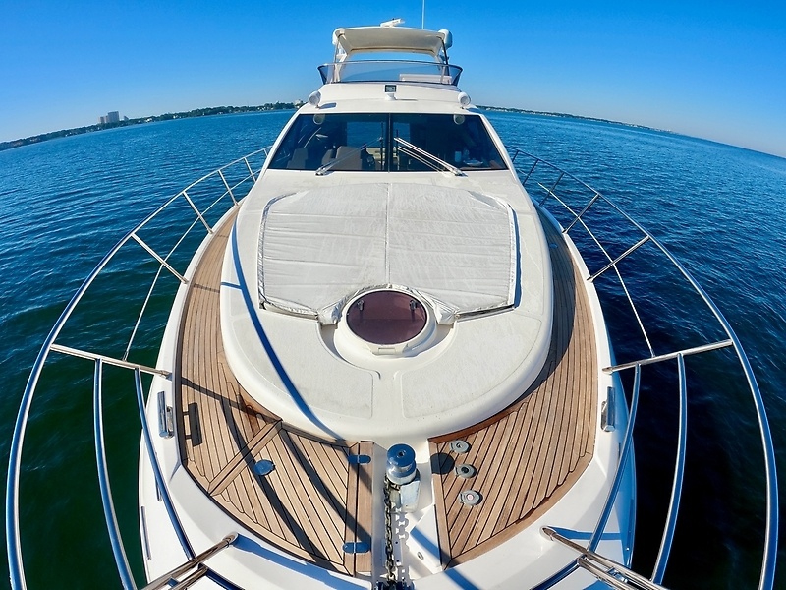 53' 2011 Azimut FlyBridge