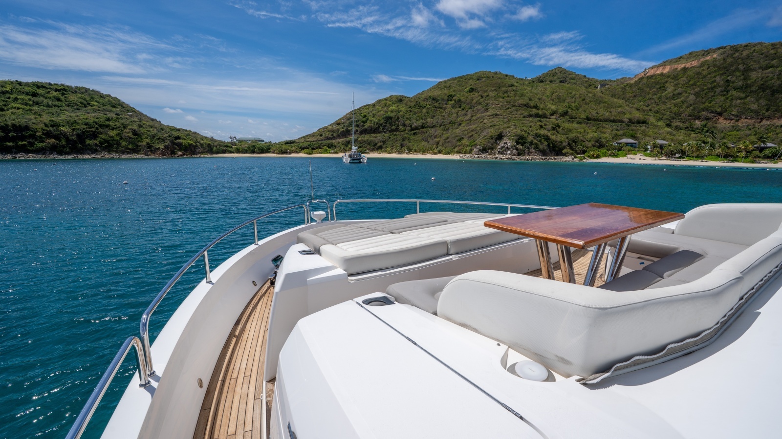 2017 Sunseeker 86 Yacht photo 86
