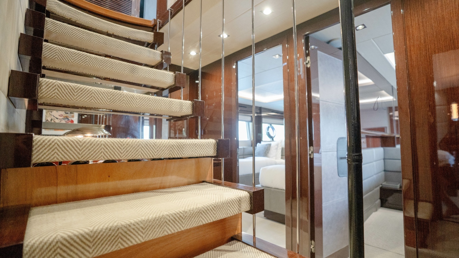 2017 Sunseeker 86 Yacht photo 50