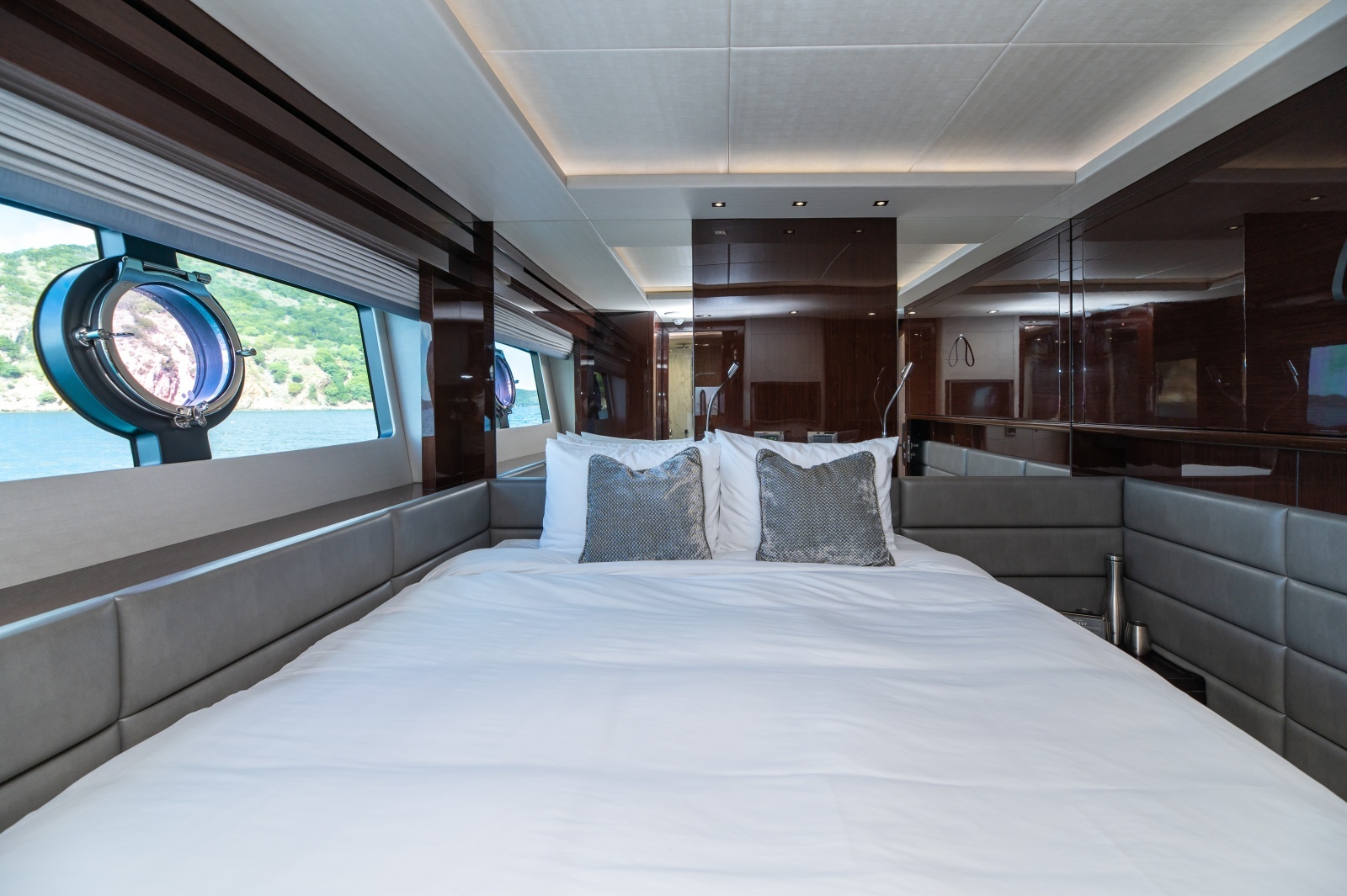 Synergy 86ft Sunseeker Yacht For Sale