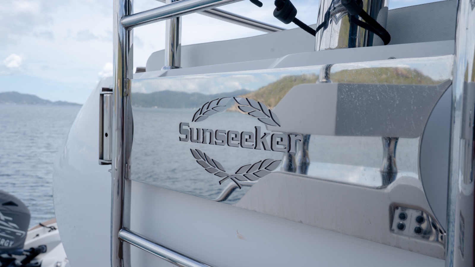 2017 Sunseeker 86 Yacht photo 21