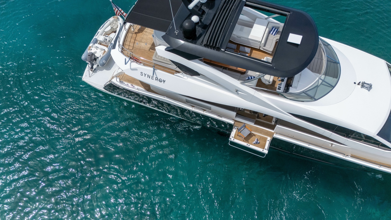 2017 Sunseeker 86 Yacht photo 13