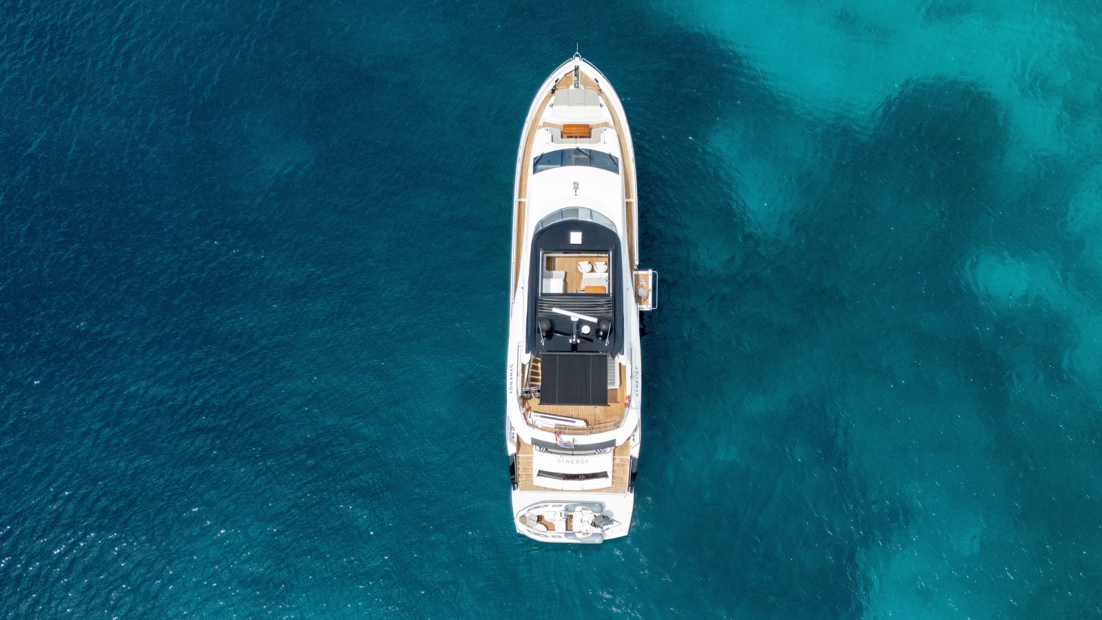 2017 Sunseeker 86 Yacht photo 16