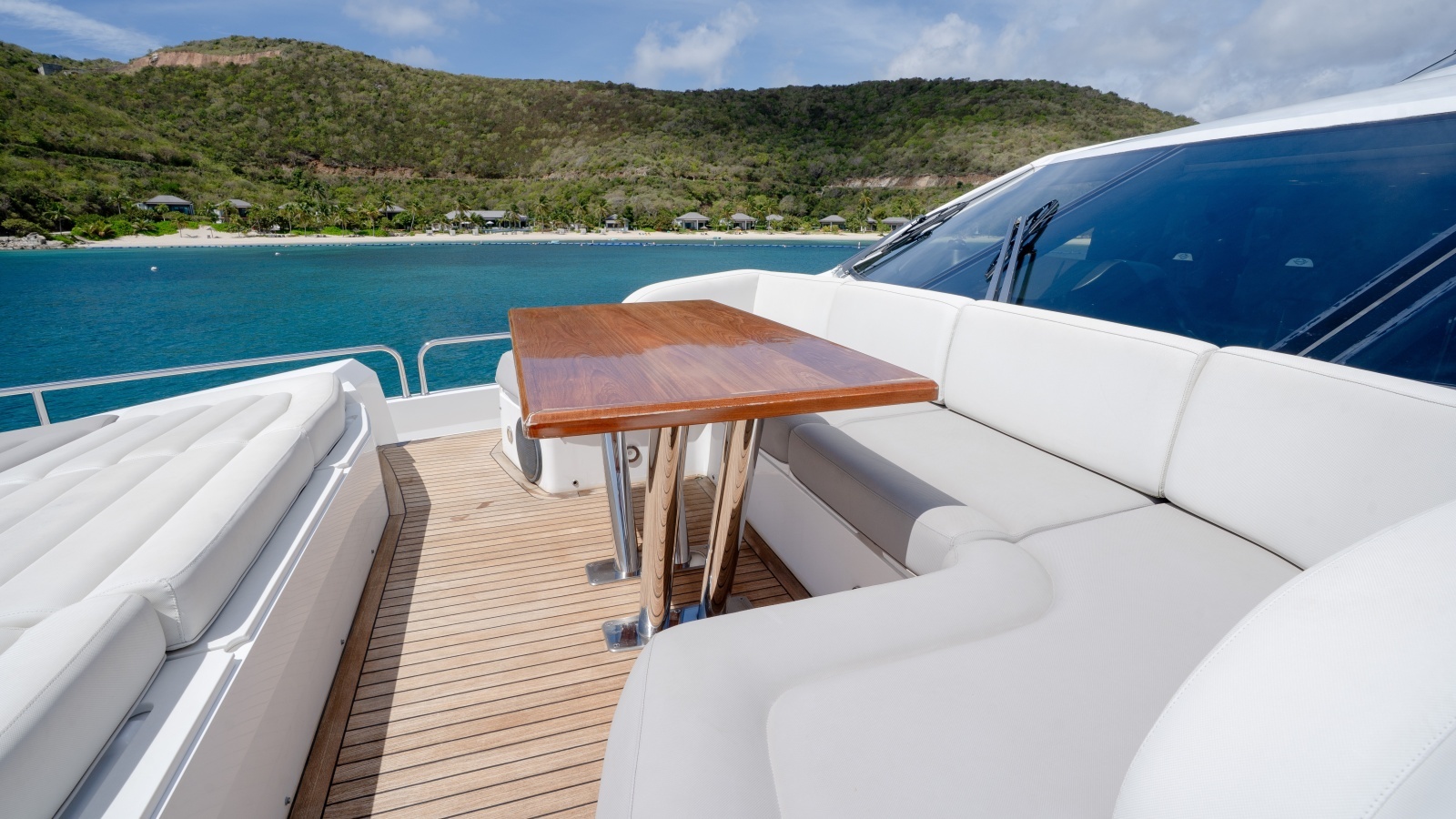 2017 Sunseeker 86 Yacht photo 87