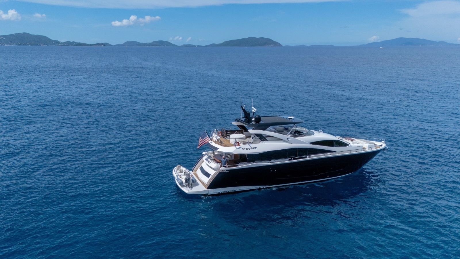 2017 Sunseeker 86 Yacht photo 8