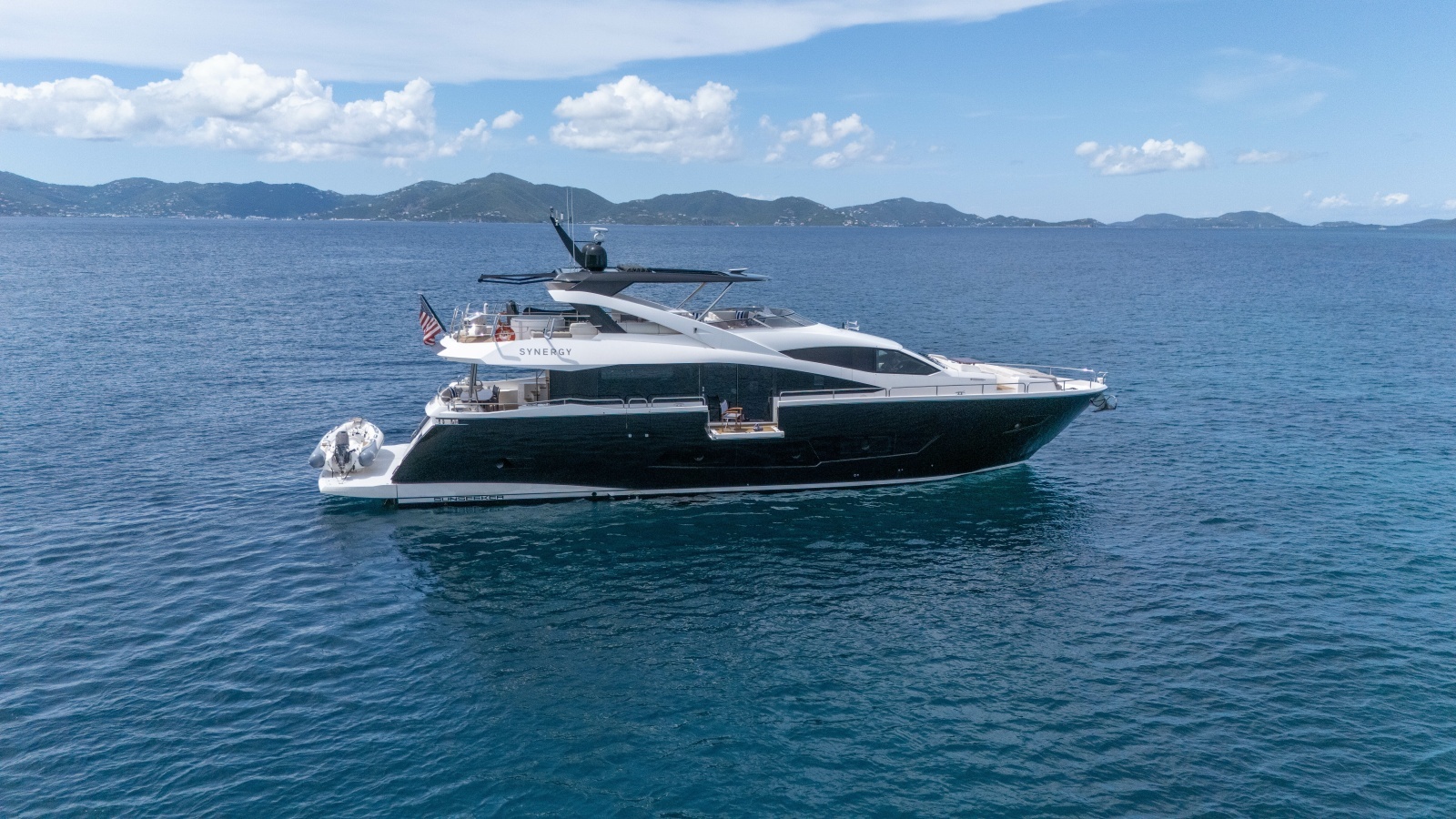 2017 Sunseeker 86 Yacht photo 6