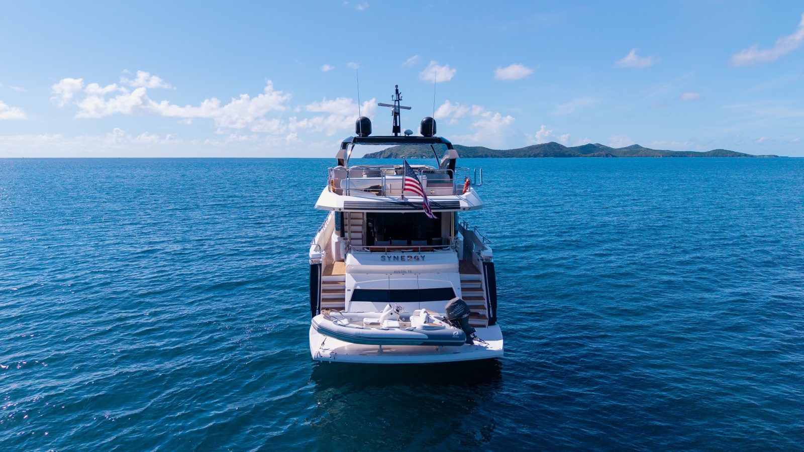 86' 2017 Sunseeker 86 Yacht