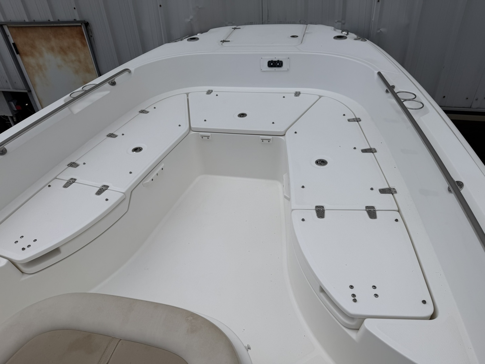 27ft Boston Whaler Yacht For Sale
