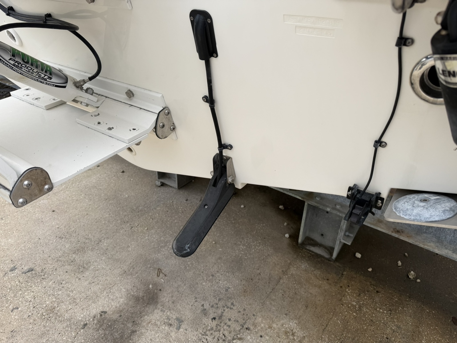 27ft Boston Whaler Yacht For Sale