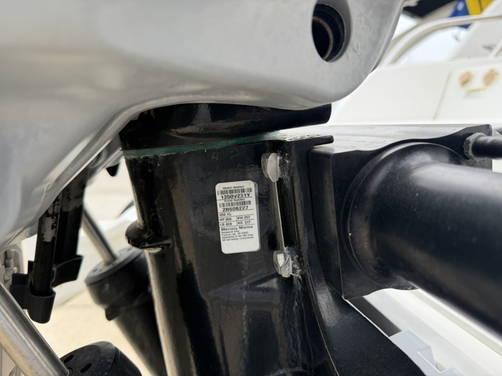 27ft Boston Whaler Yacht For Sale