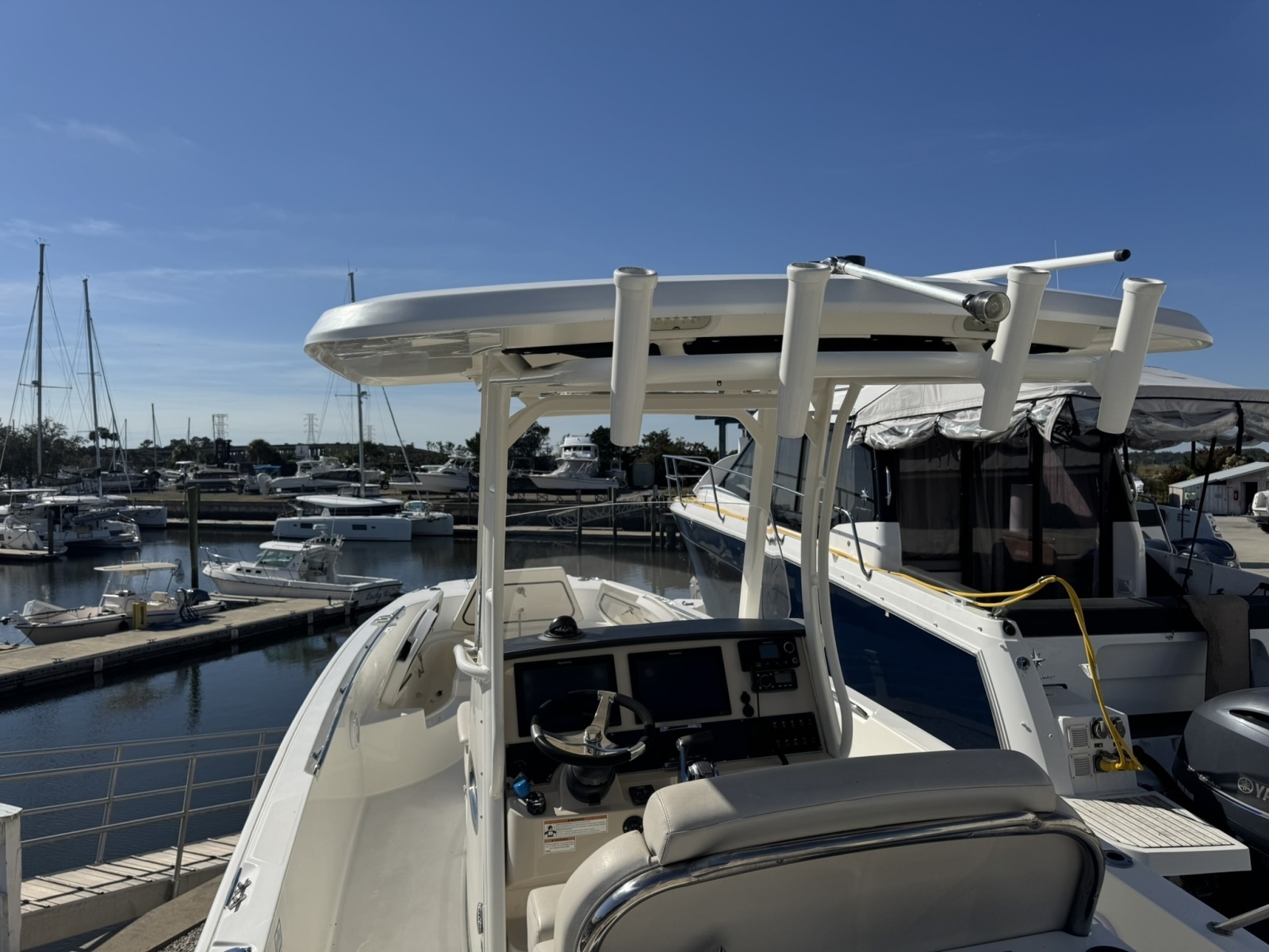 27ft Boston Whaler Yacht For Sale
