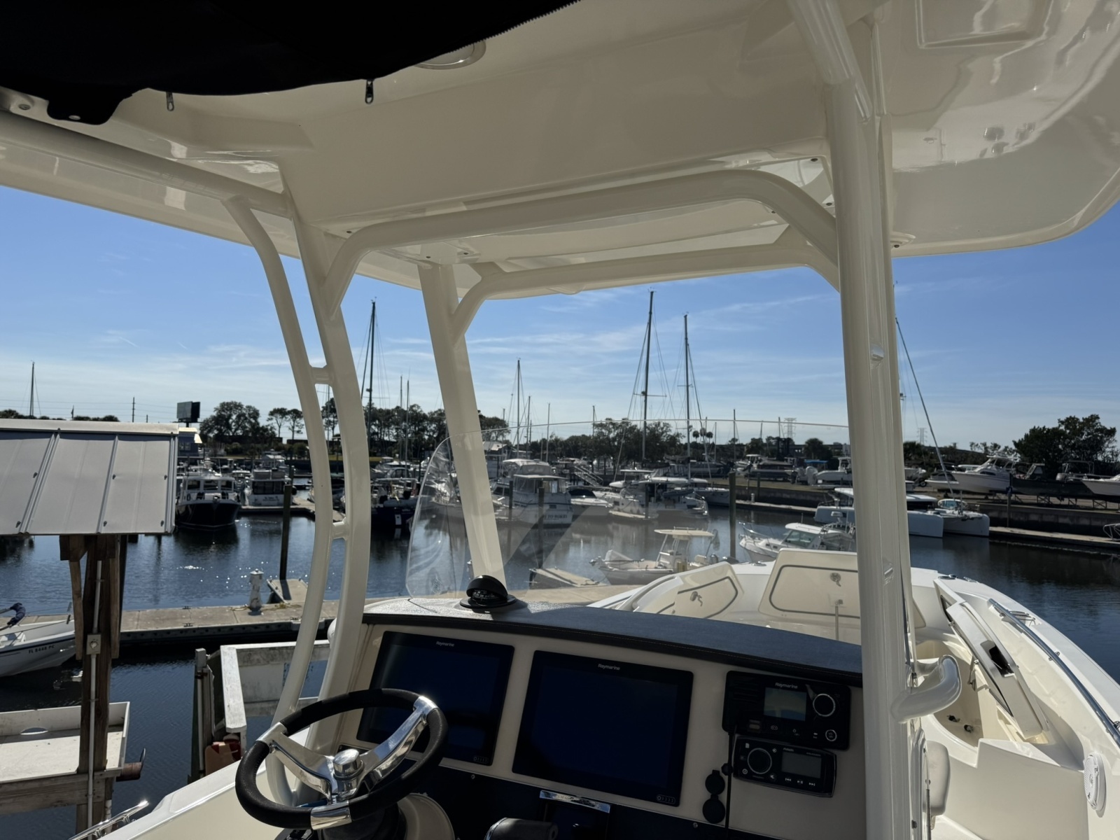 27ft Boston Whaler Yacht For Sale