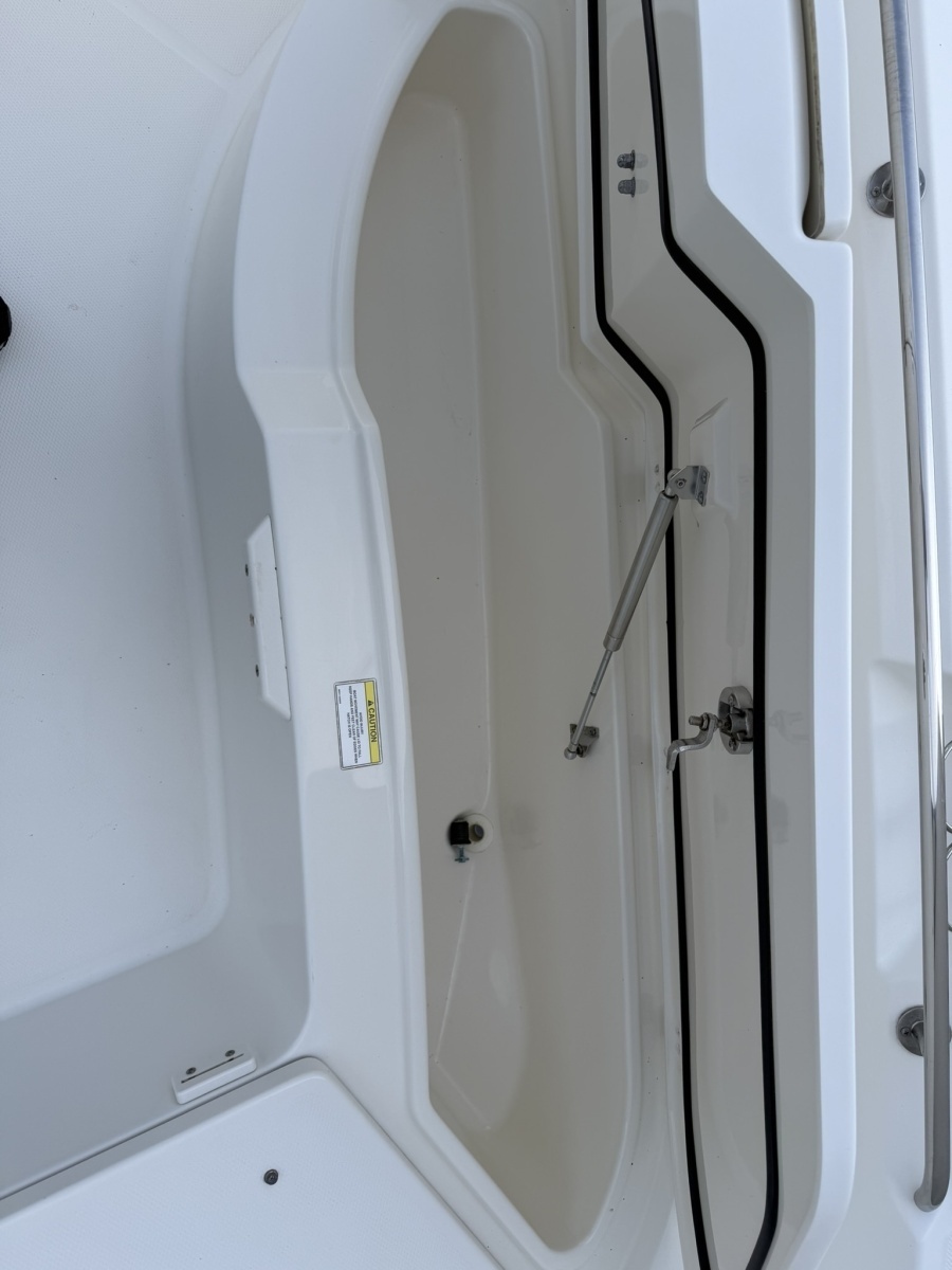 27ft Boston Whaler Yacht For Sale