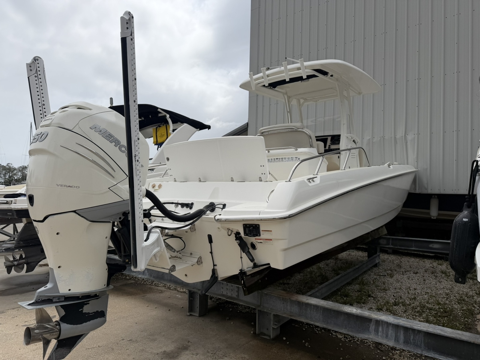 27ft Boston Whaler Yacht For Sale