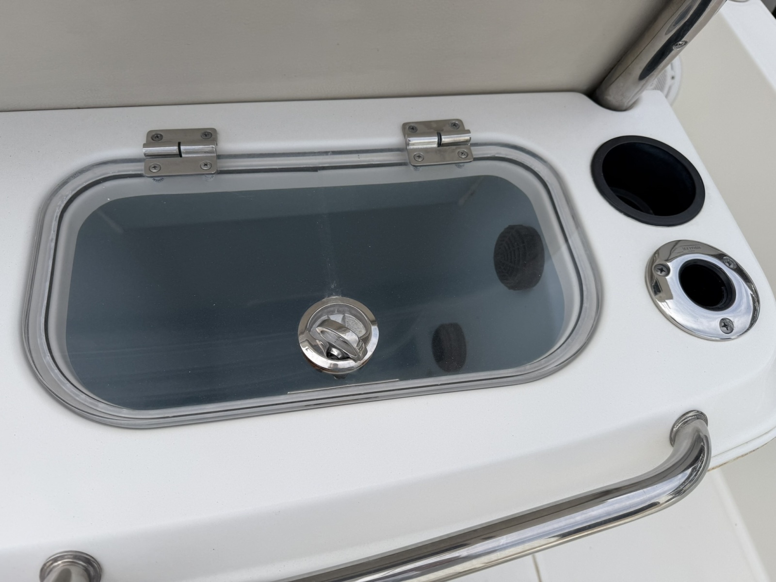 27ft Boston Whaler Yacht For Sale