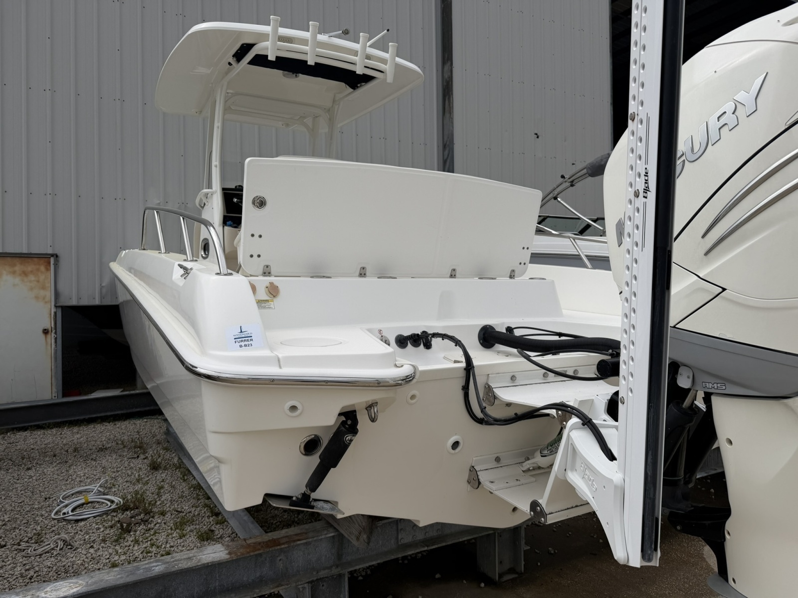 27ft Boston Whaler Yacht For Sale