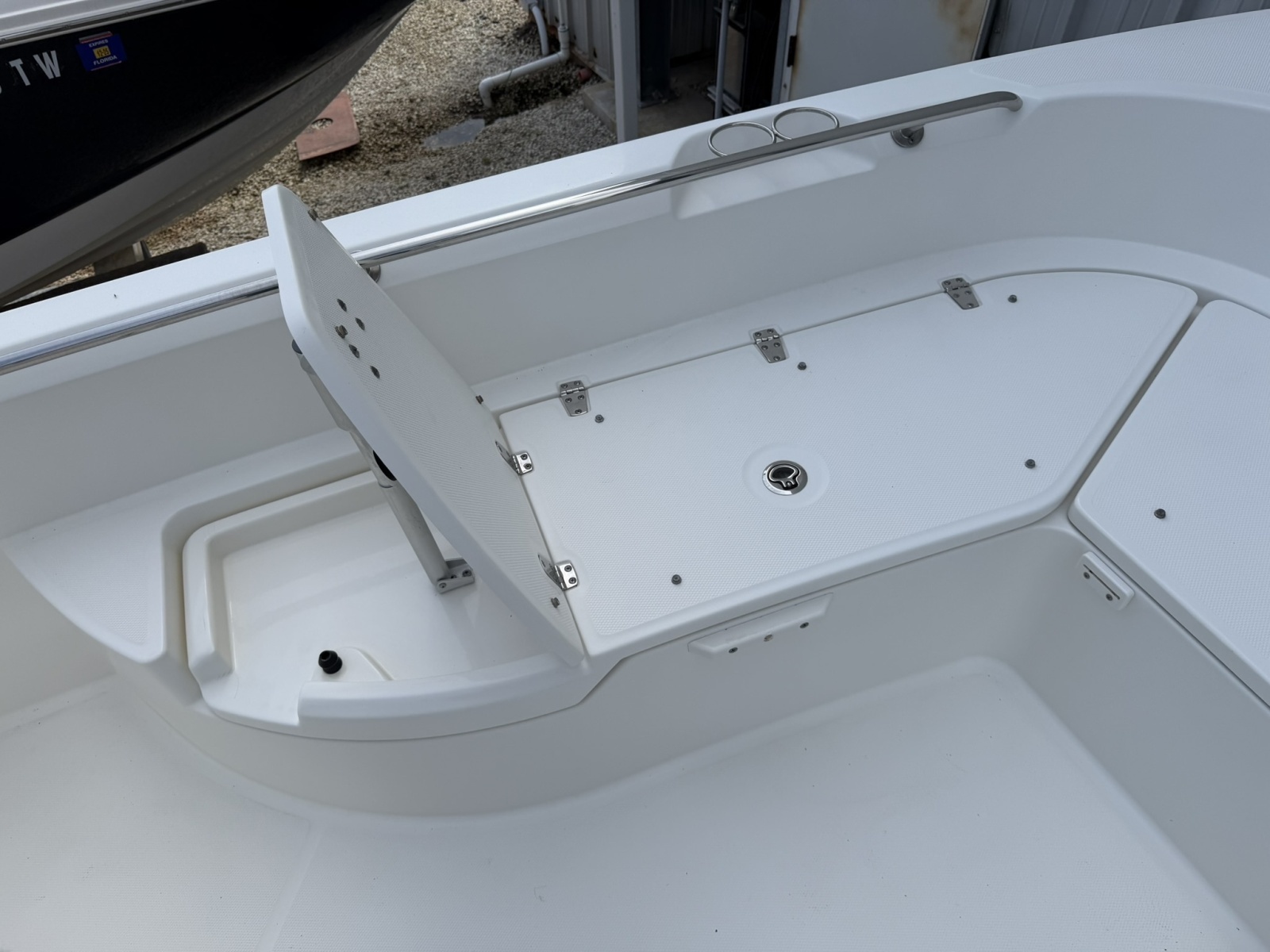 27ft Boston Whaler Yacht For Sale