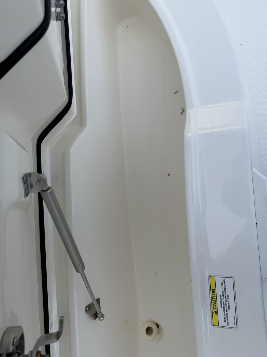 27ft Boston Whaler Yacht For Sale