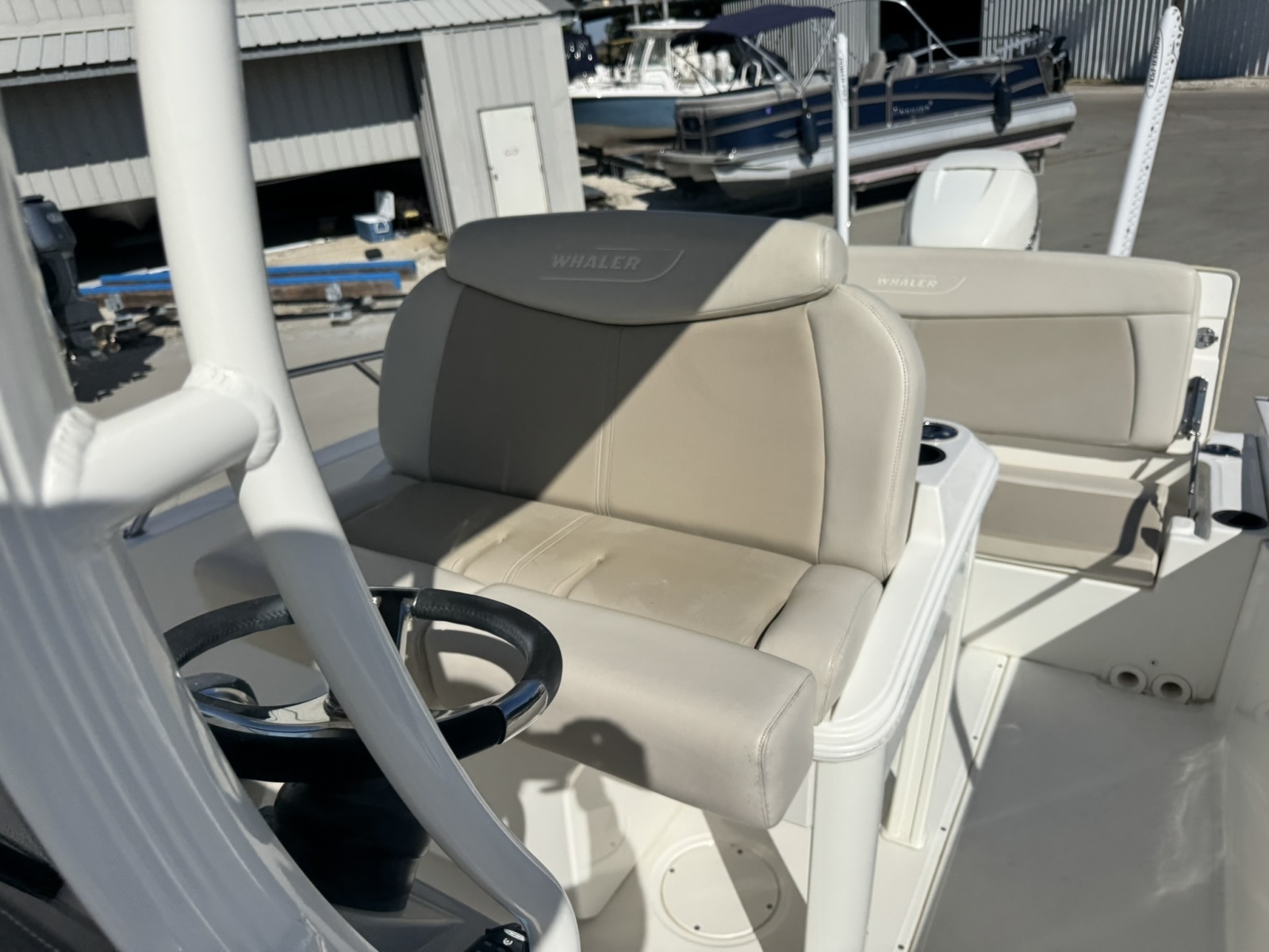 27ft Boston Whaler Yacht For Sale