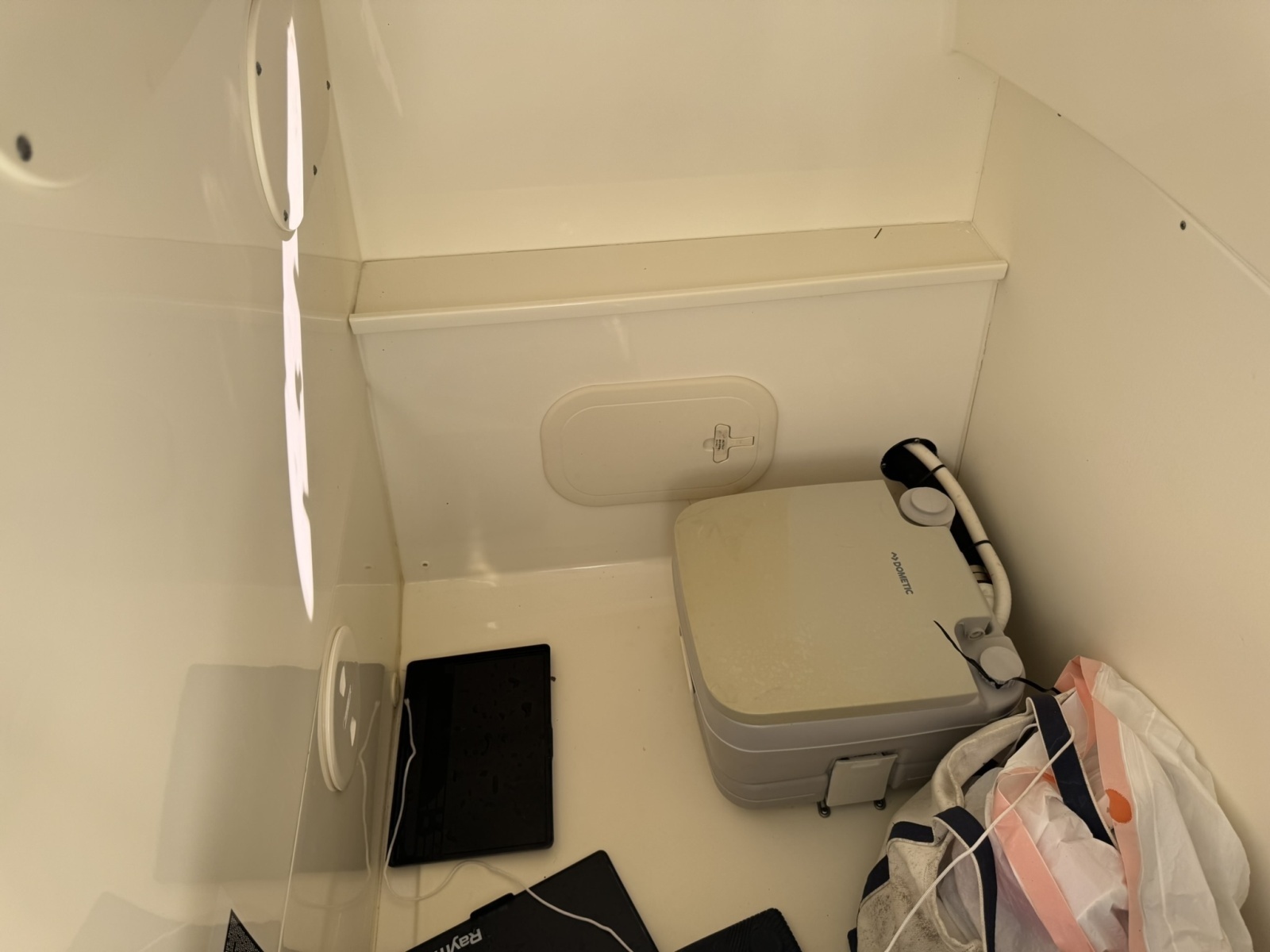 27ft Boston Whaler Yacht For Sale