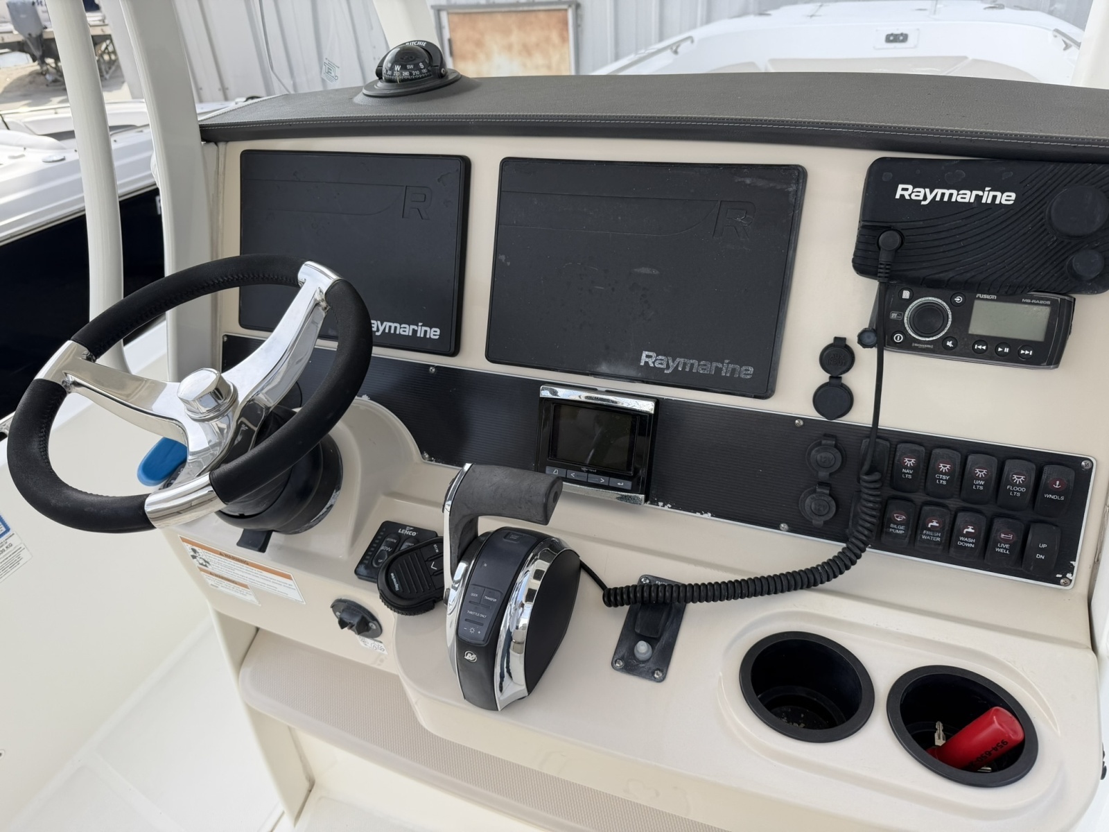 27ft Boston Whaler Yacht For Sale