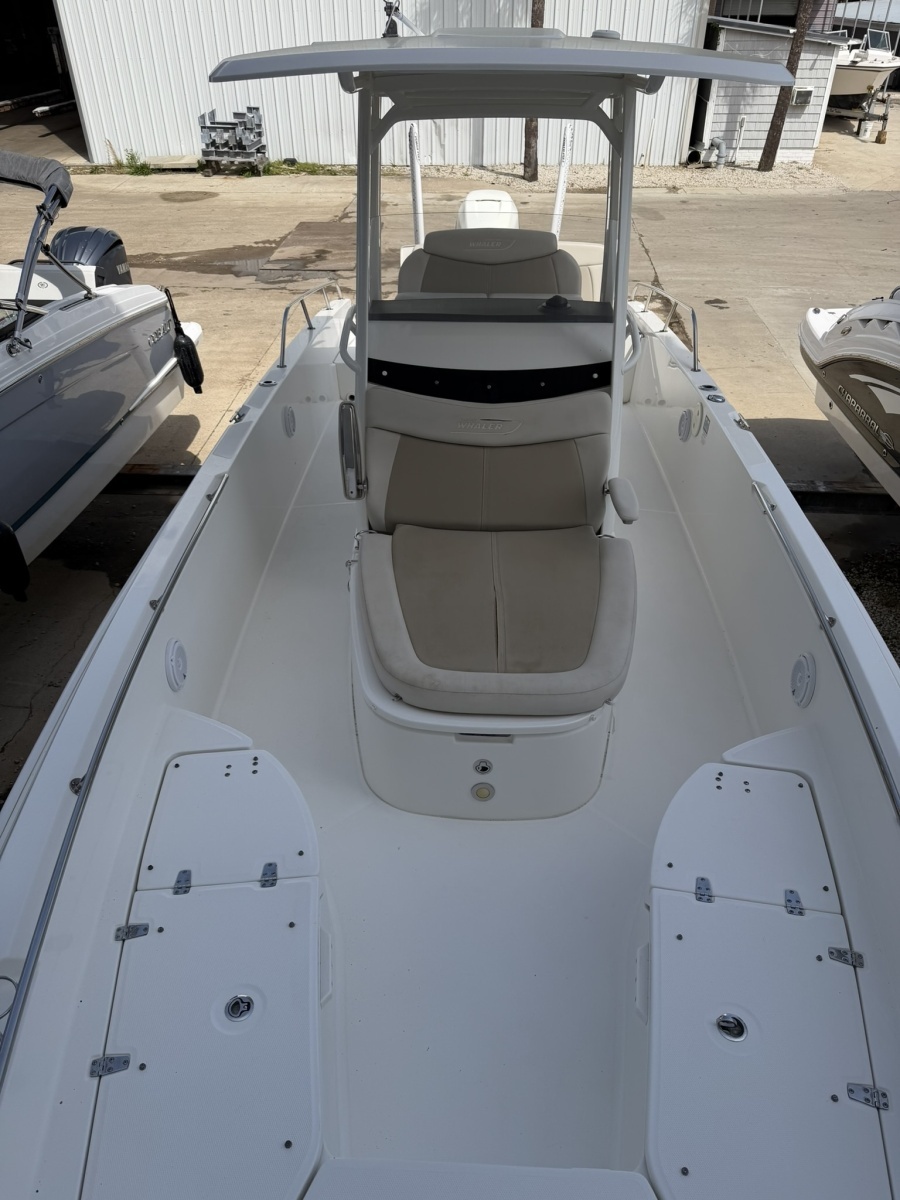 27ft Boston Whaler Yacht For Sale