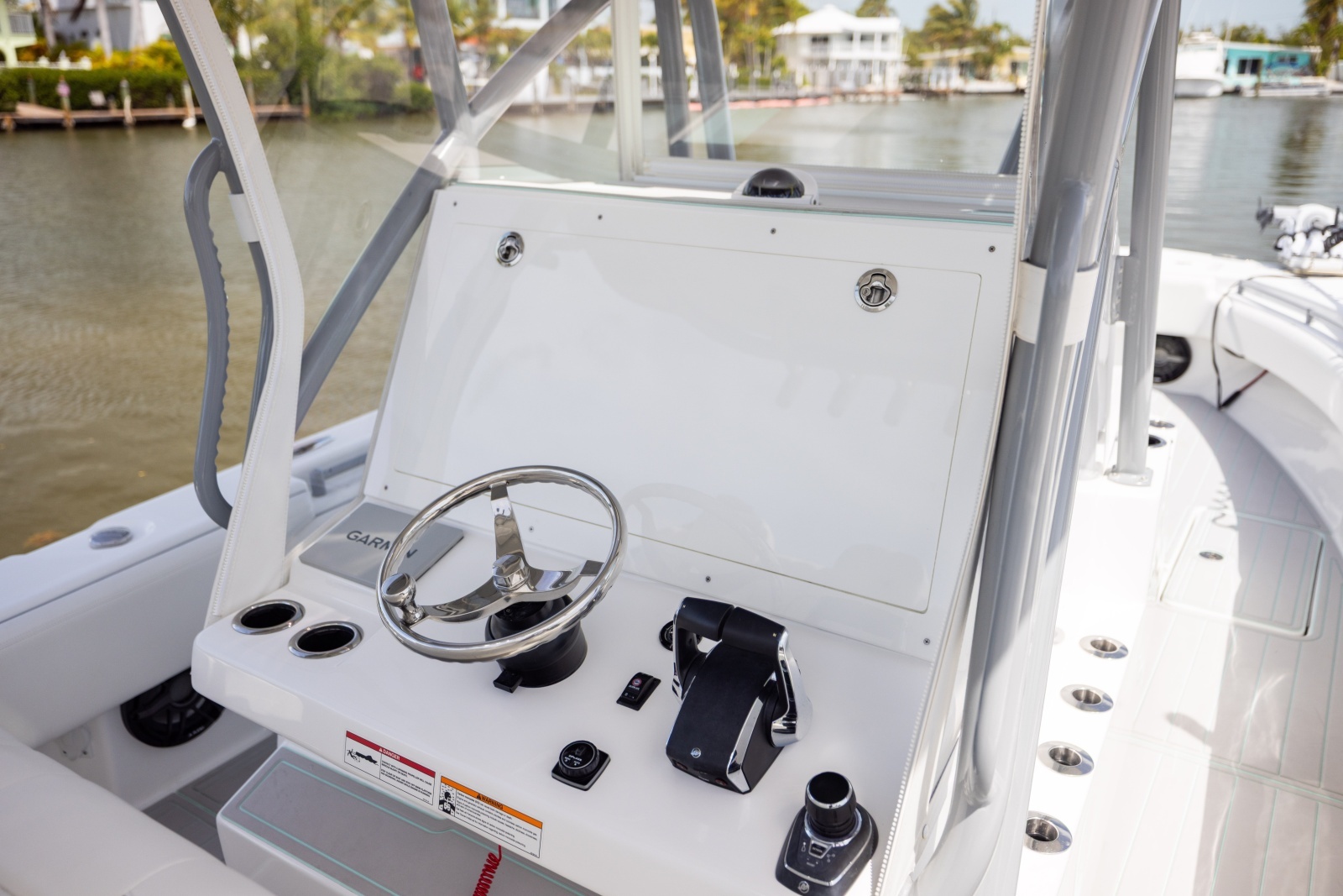 30ft SeaHunter Yacht For Sale