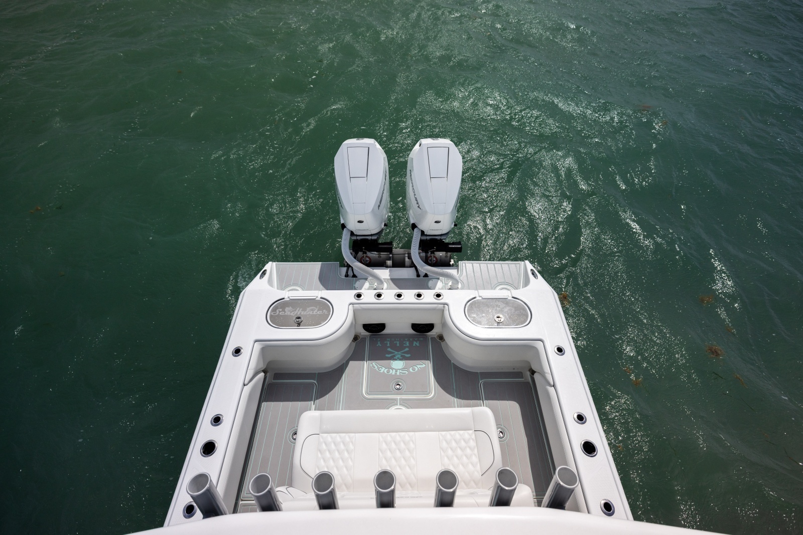 30ft SeaHunter Yacht For Sale