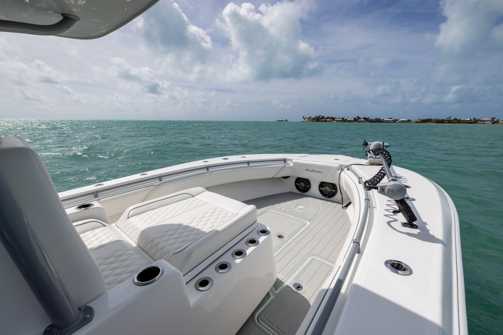 30ft SeaHunter Yacht For Sale