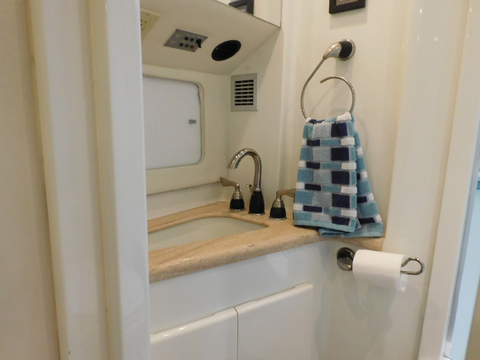 46' 1987 Sea Ray 460 Convertible