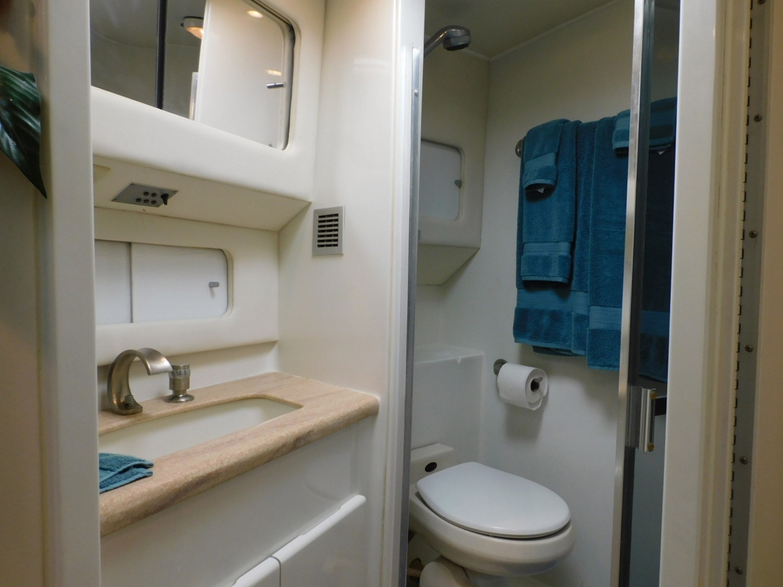 Top Dog 46ft Sea Ray Yacht For Sale