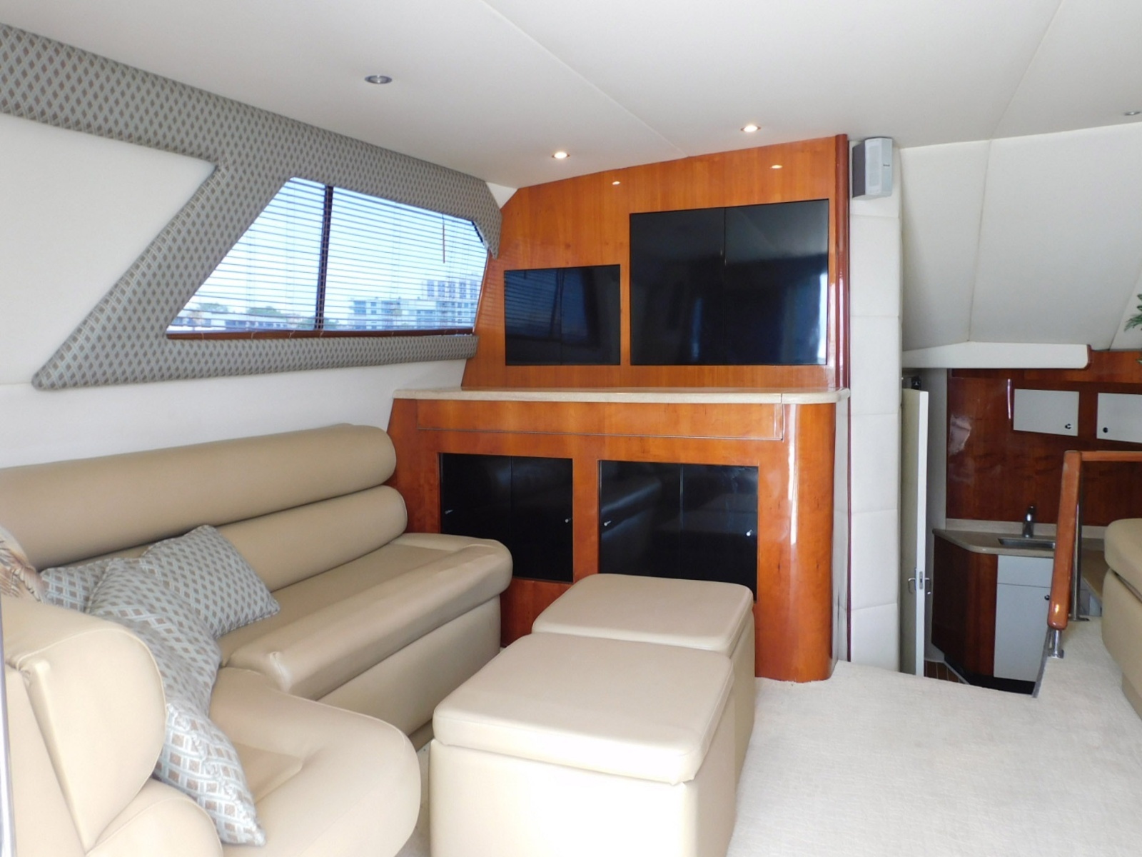 Top Dog 46ft Sea Ray Yacht For Sale