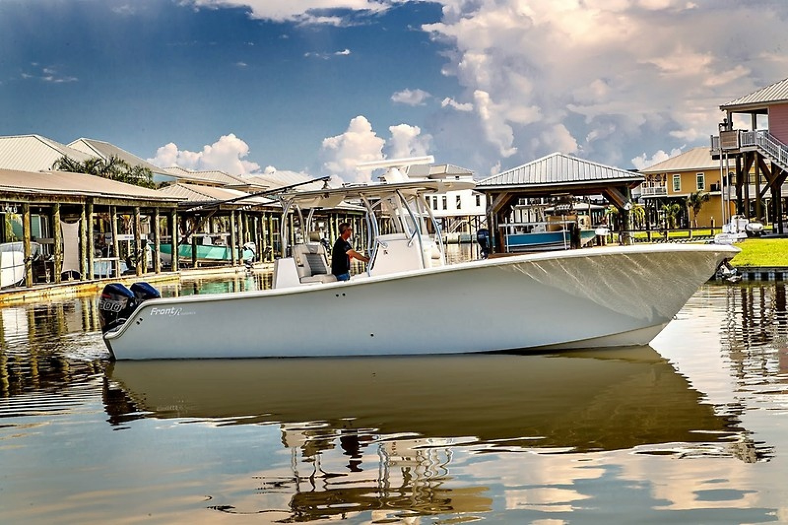 33ft Front Runner Yacht For Sale