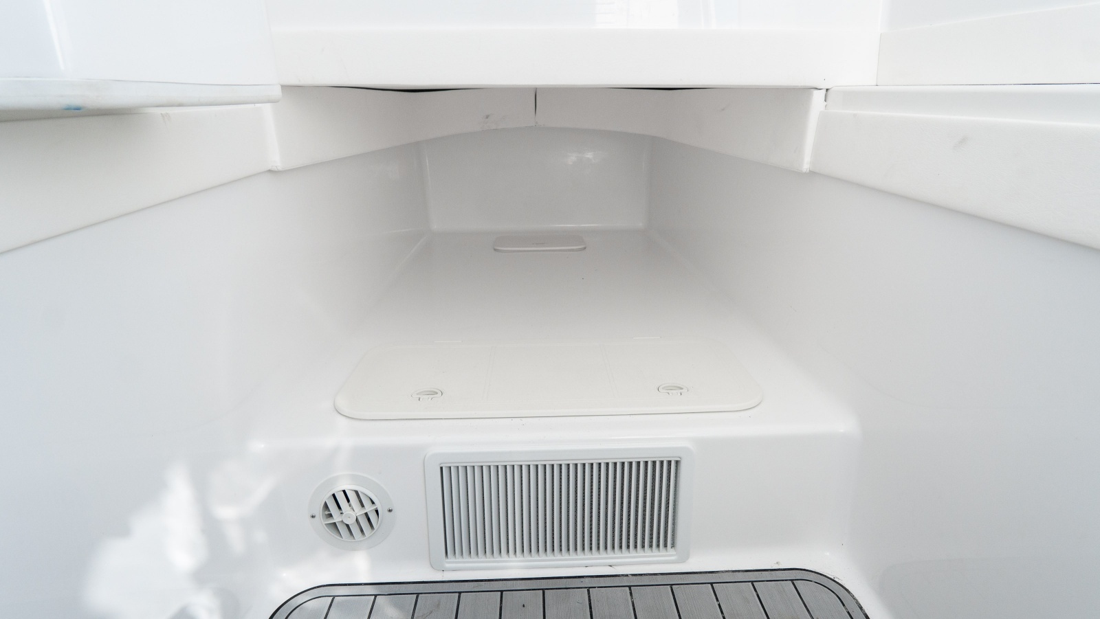 36ft Front Runner Yacht For Sale