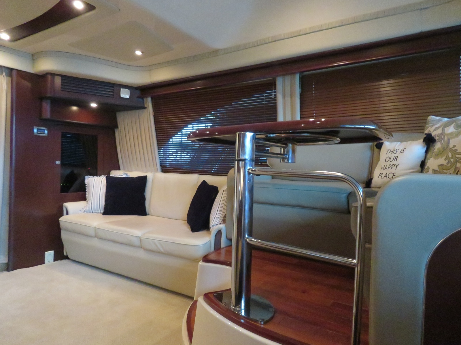 44ft Sea Ray Yacht For Sale