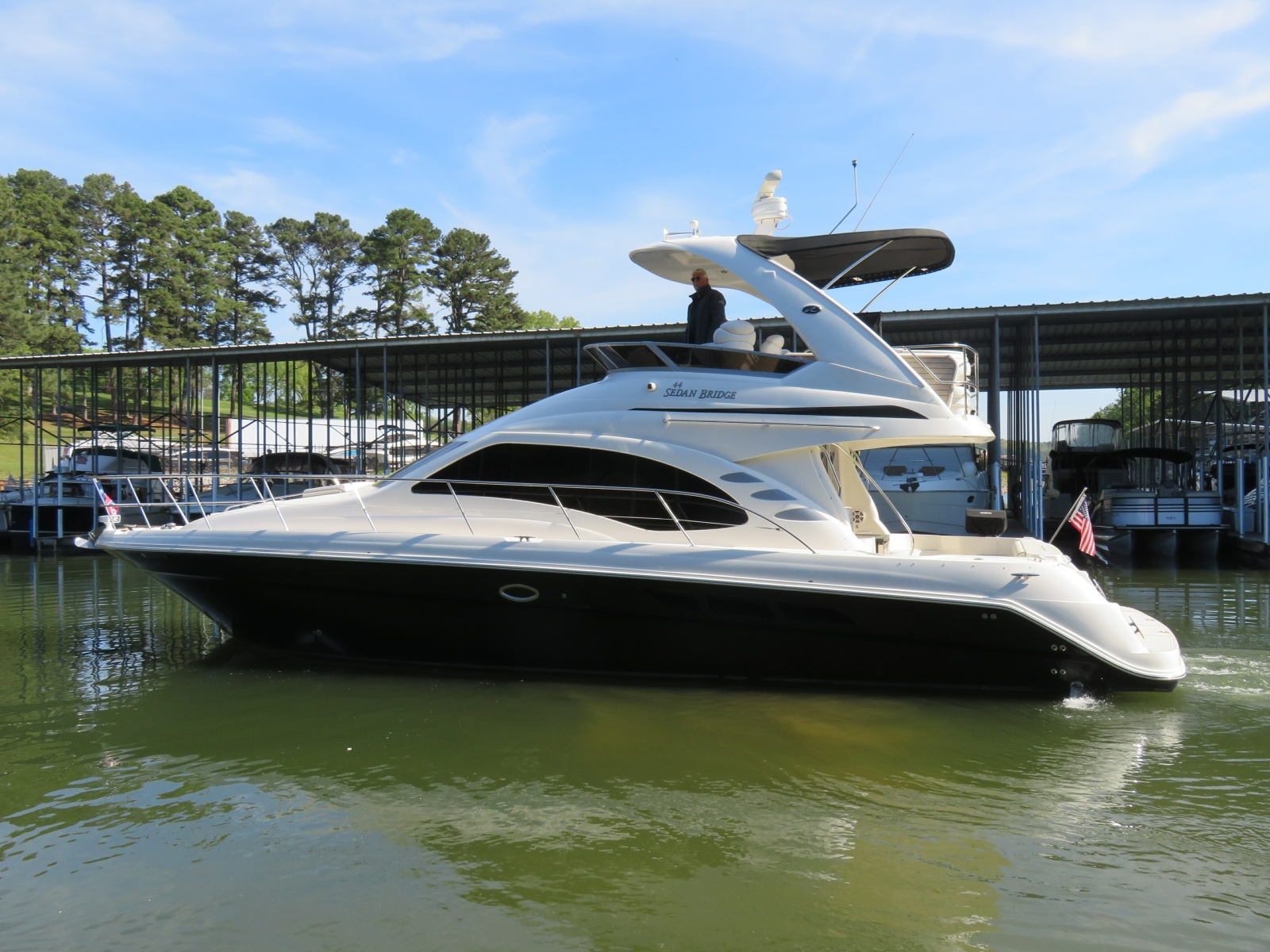 44' 2007 Sea Ray 44 Sedan Bridge