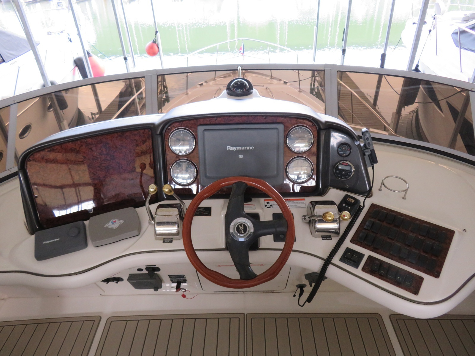 44ft Sea Ray Yacht For Sale