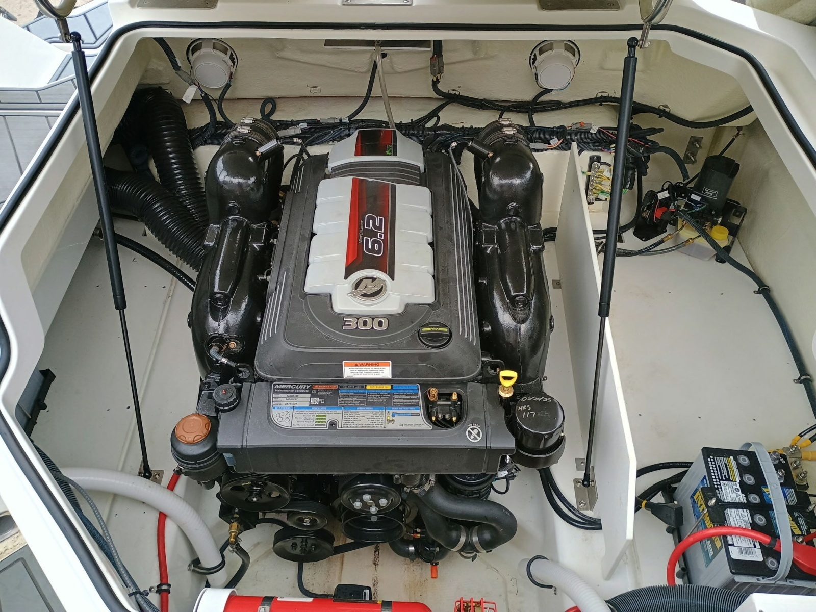 24ft Cobalt Yacht For Sale