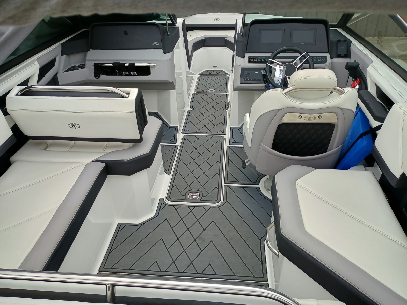 24' 2022 Cobalt R4