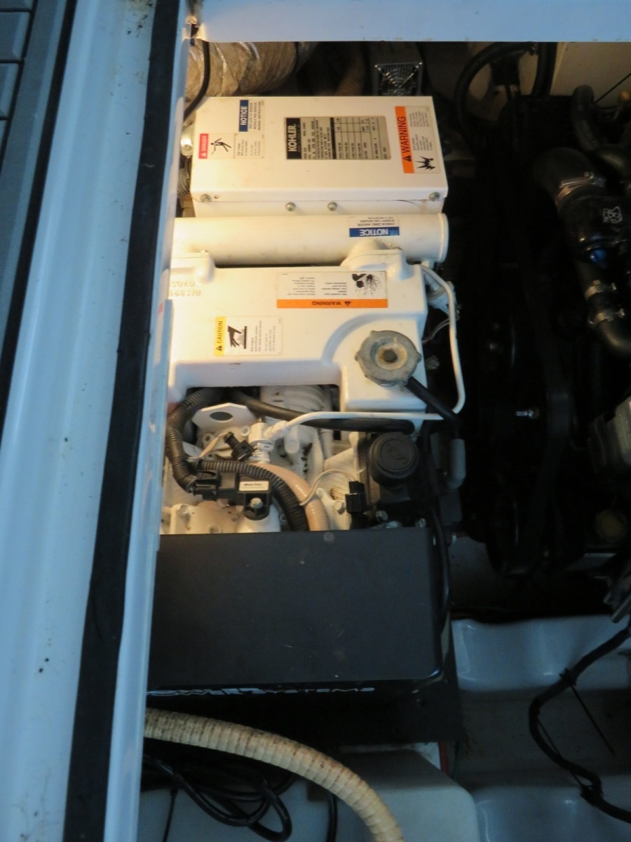 35ft Four Winns Yacht For Sale