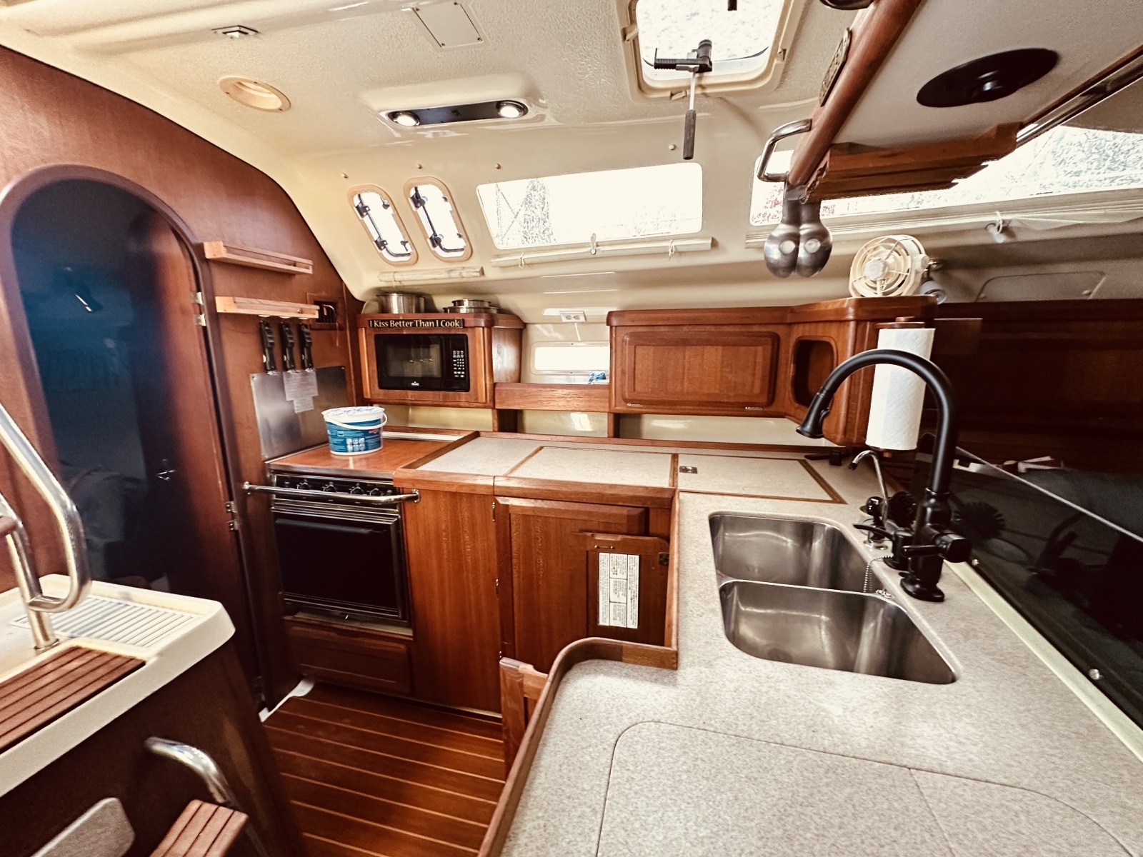 Temperance 41ft Hunter Yacht For Sale