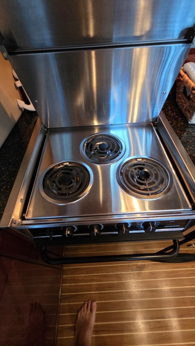 49' 2008 Meridian 490 Pilothouse