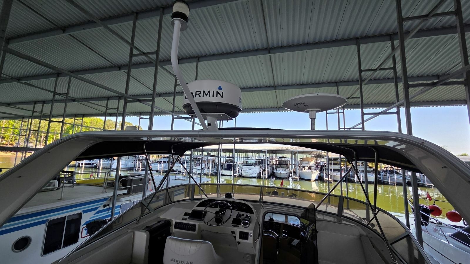 49' 2008 Meridian 490 Pilothouse