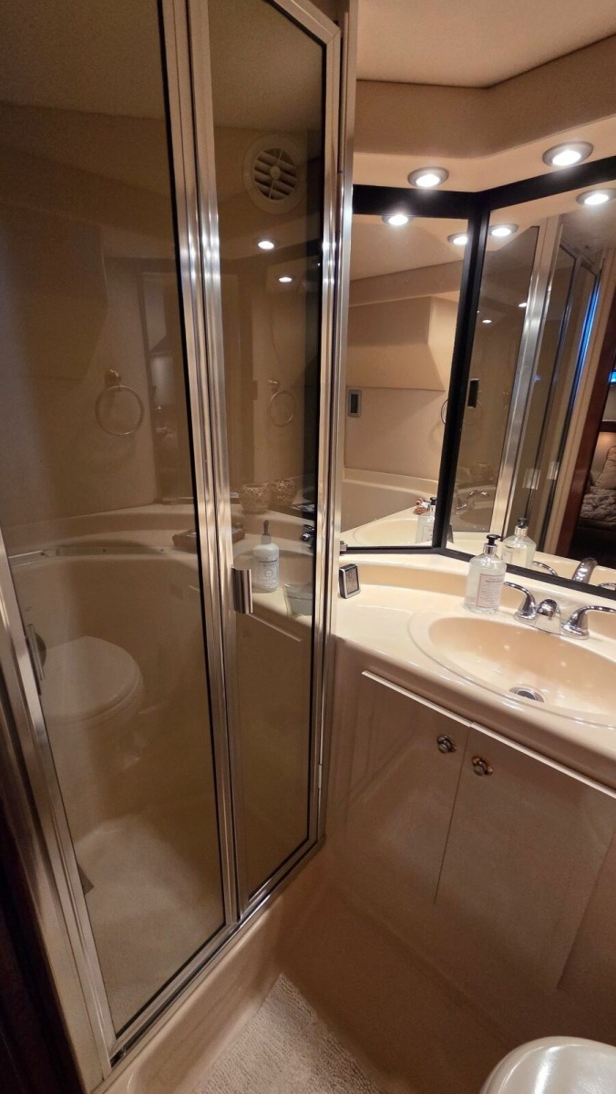 49' 2008 Meridian 490 Pilothouse