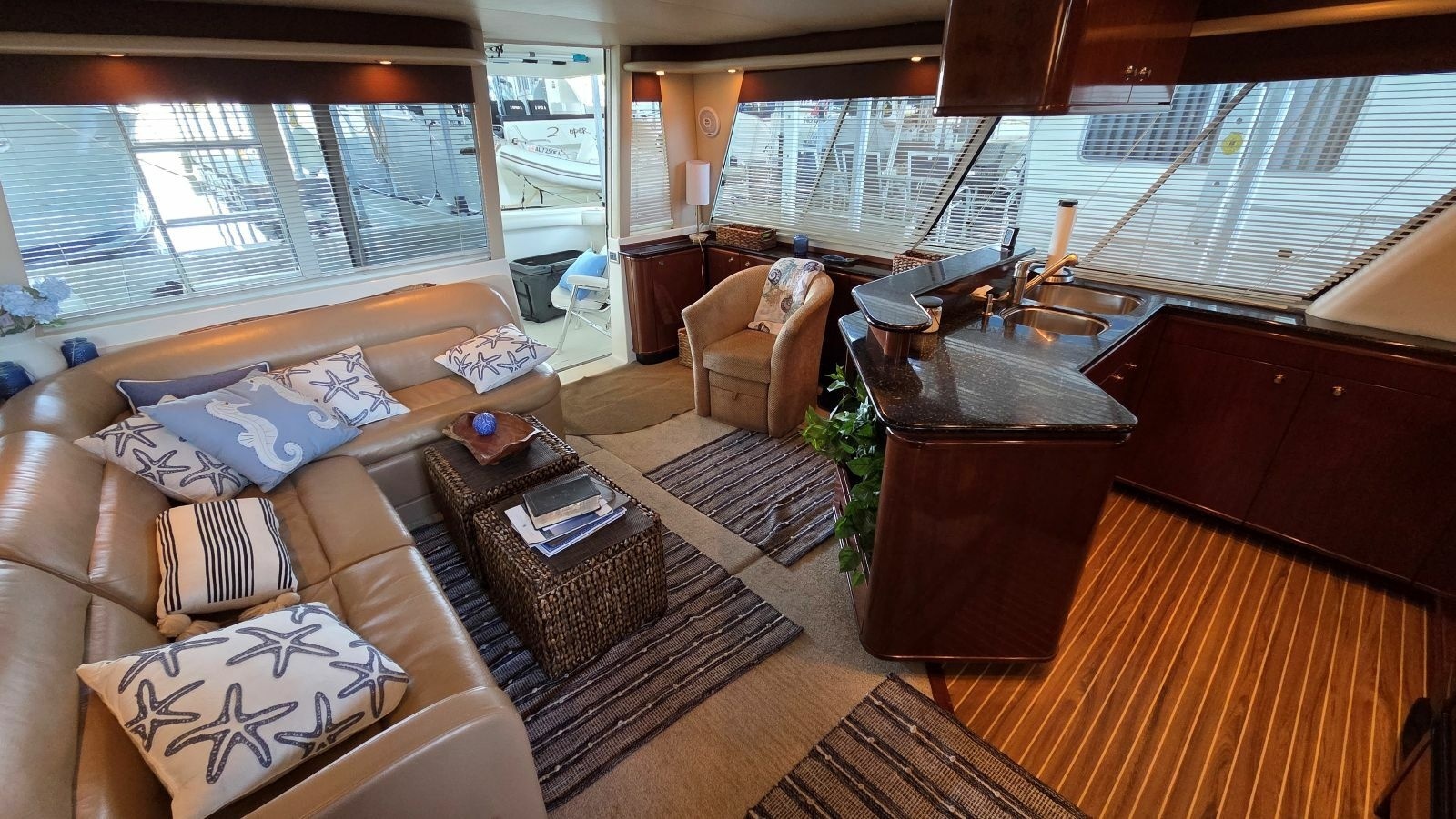 49' 2008 Meridian 490 Pilothouse