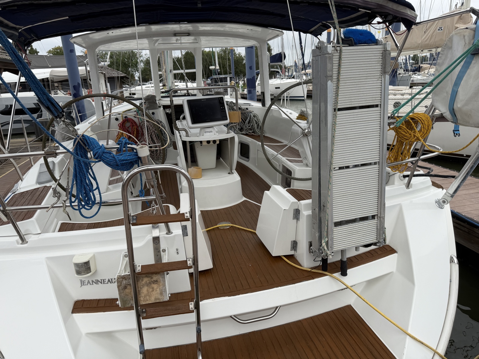 45' 2006 Jeanneau 45 Sun Odyssey