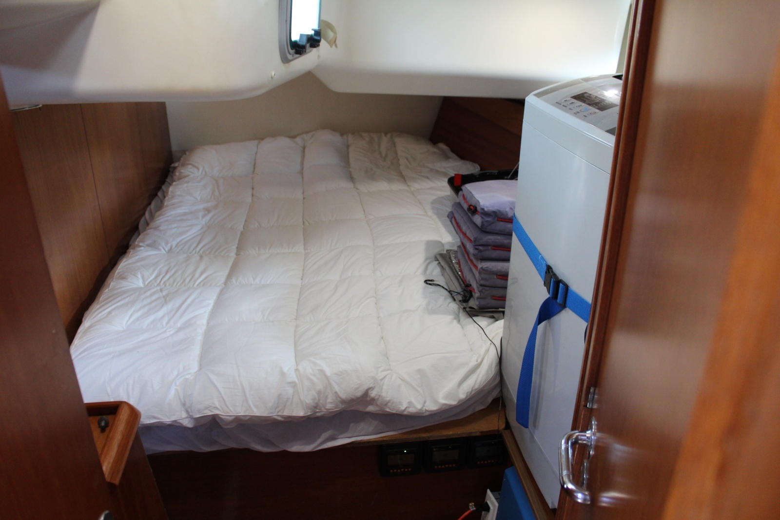 Ranch Water 45ft Jeanneau Yacht For Sale