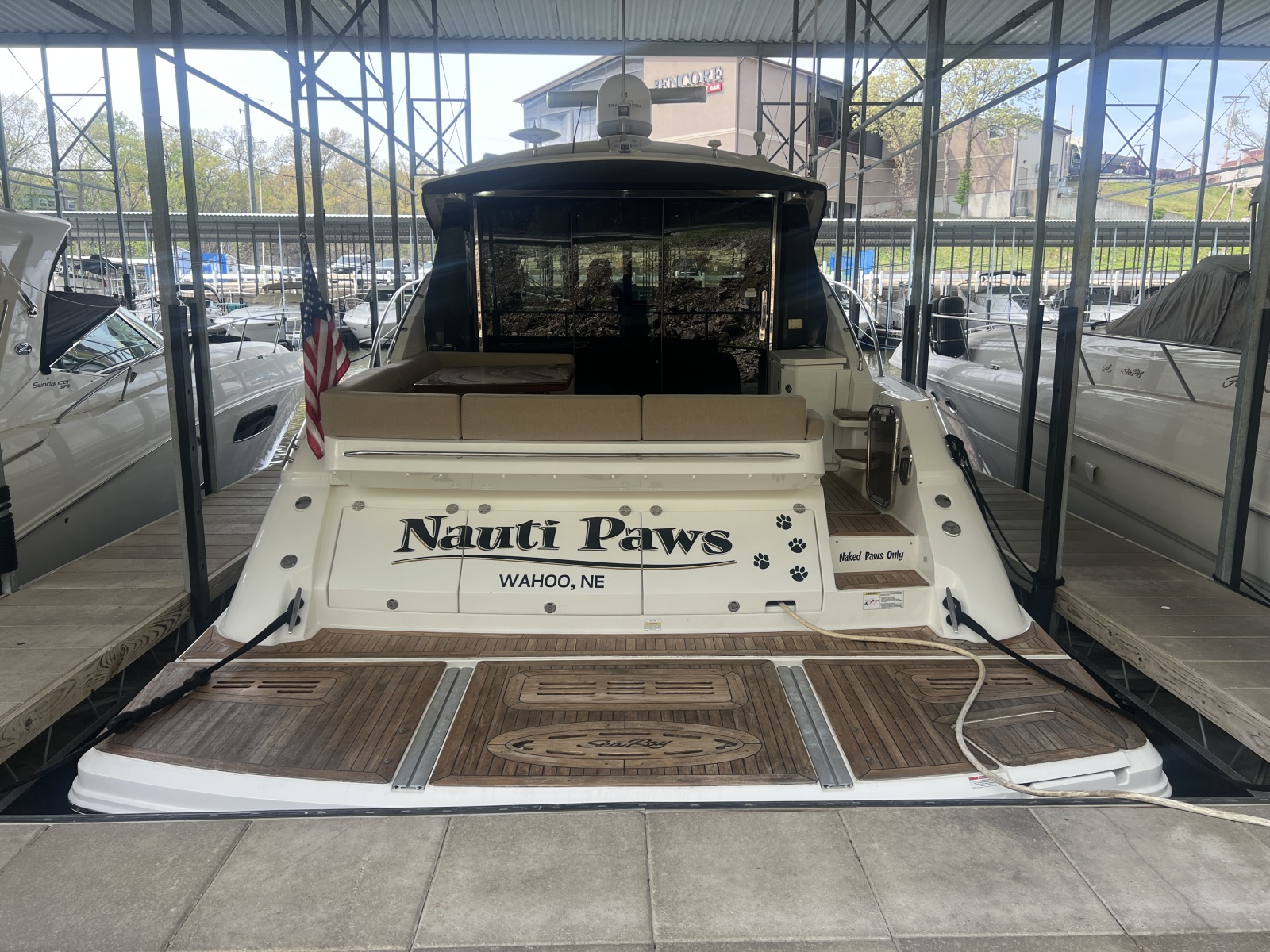 50' 2015 Sea Ray 510 SUNDANCER