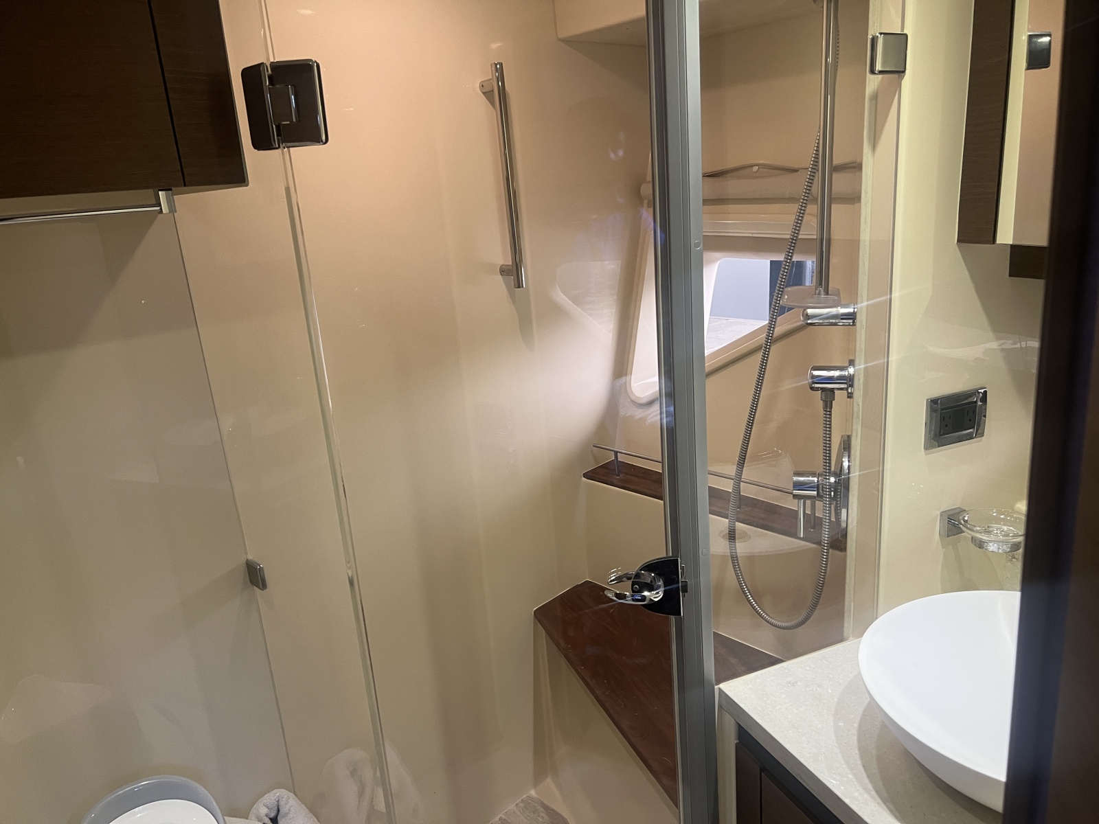 50' 2015 Sea Ray 510 SUNDANCER