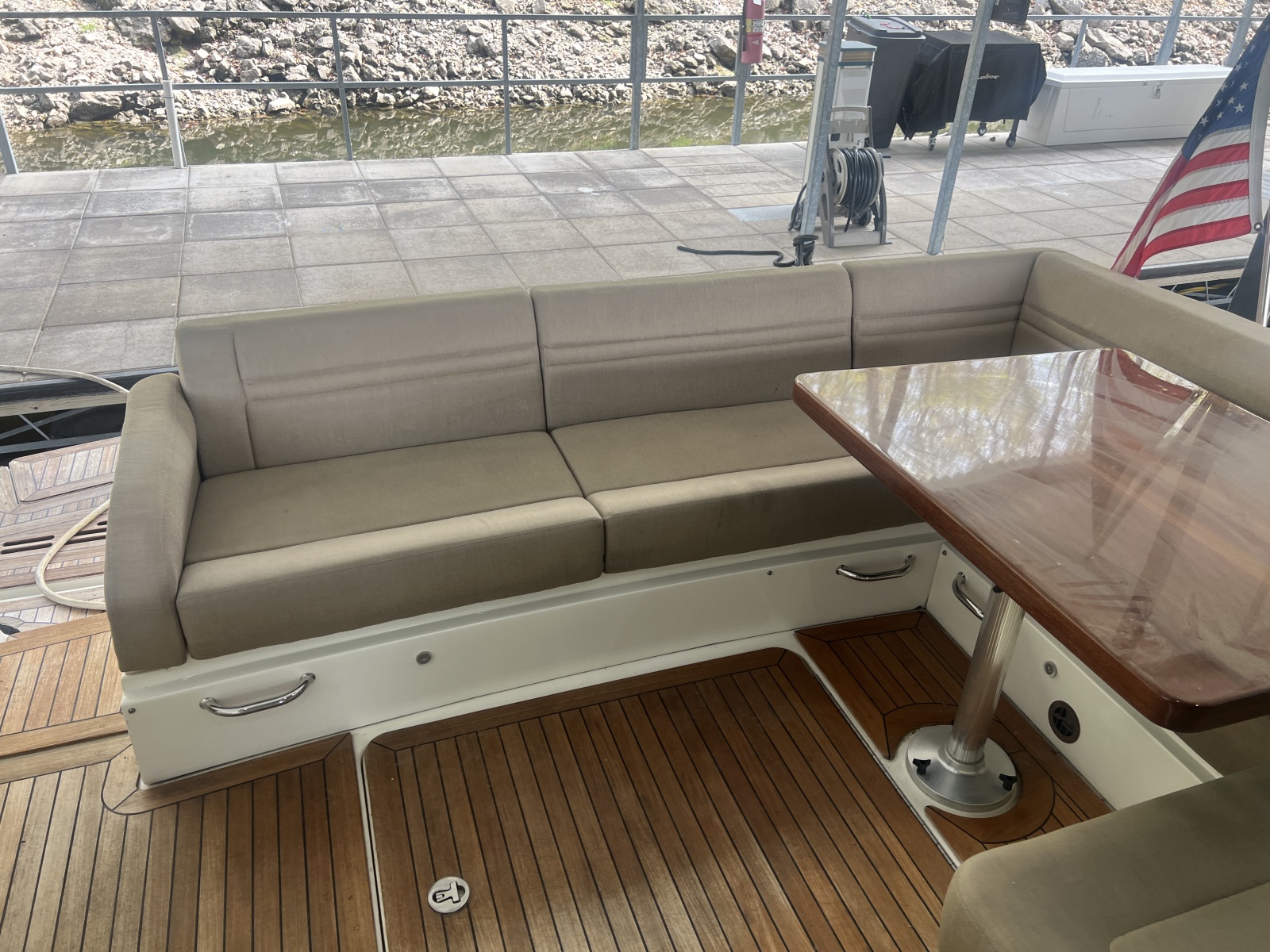 50' 2015 Sea Ray 510 SUNDANCER